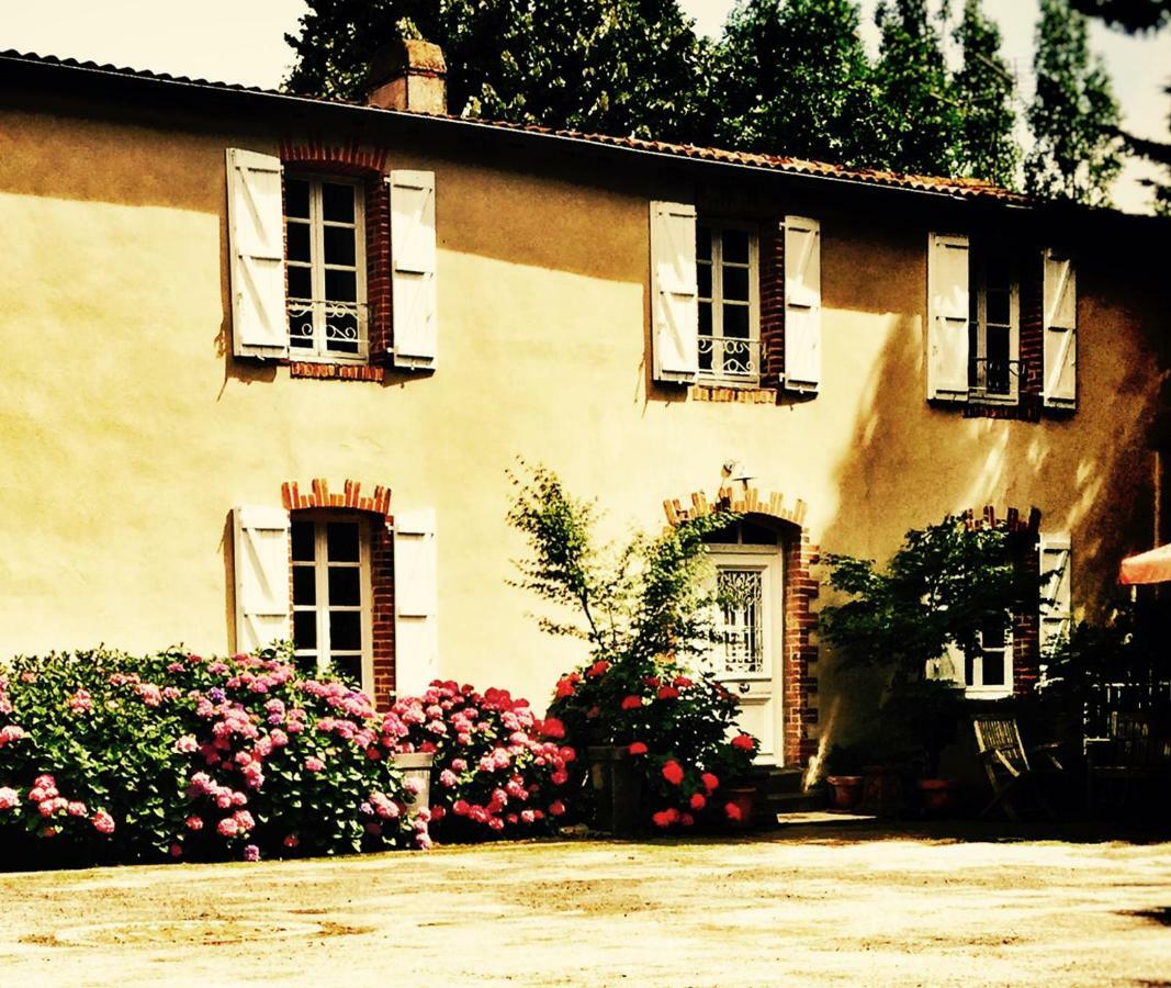 Relais De Chasse La Chaignaie Saint-Hilaire-de-Loulay Exterior foto